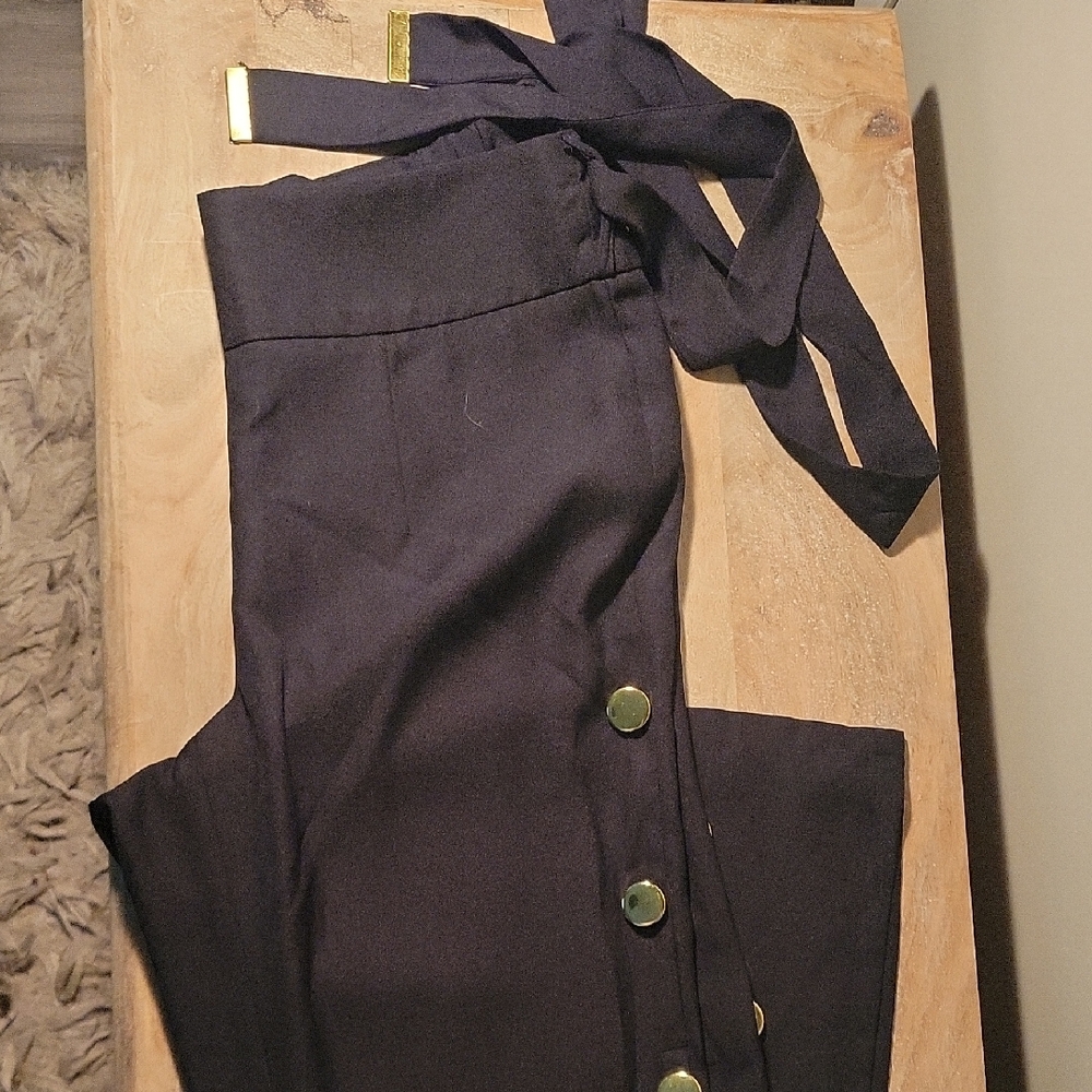 VENUS Black Trousers. Wideleg, Zipper Back, Belt, Slit Legs, And Button Detail.